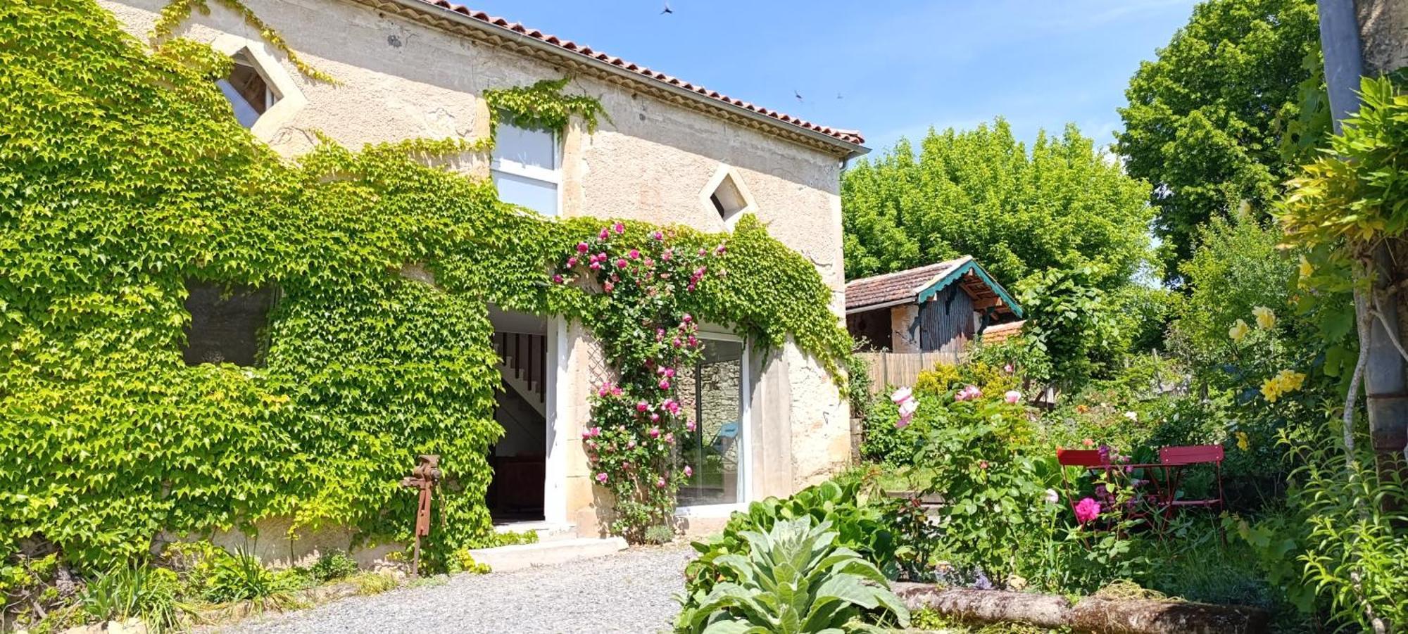 Maison Irondas Saint-Pierre-d'Aurillac Ngoại thất bức ảnh